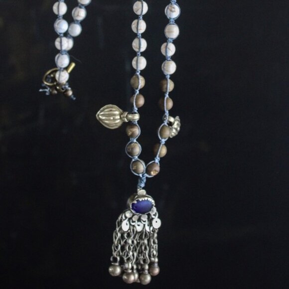 Artisan Crafted Beaded Necklace - Picture 3 of 8